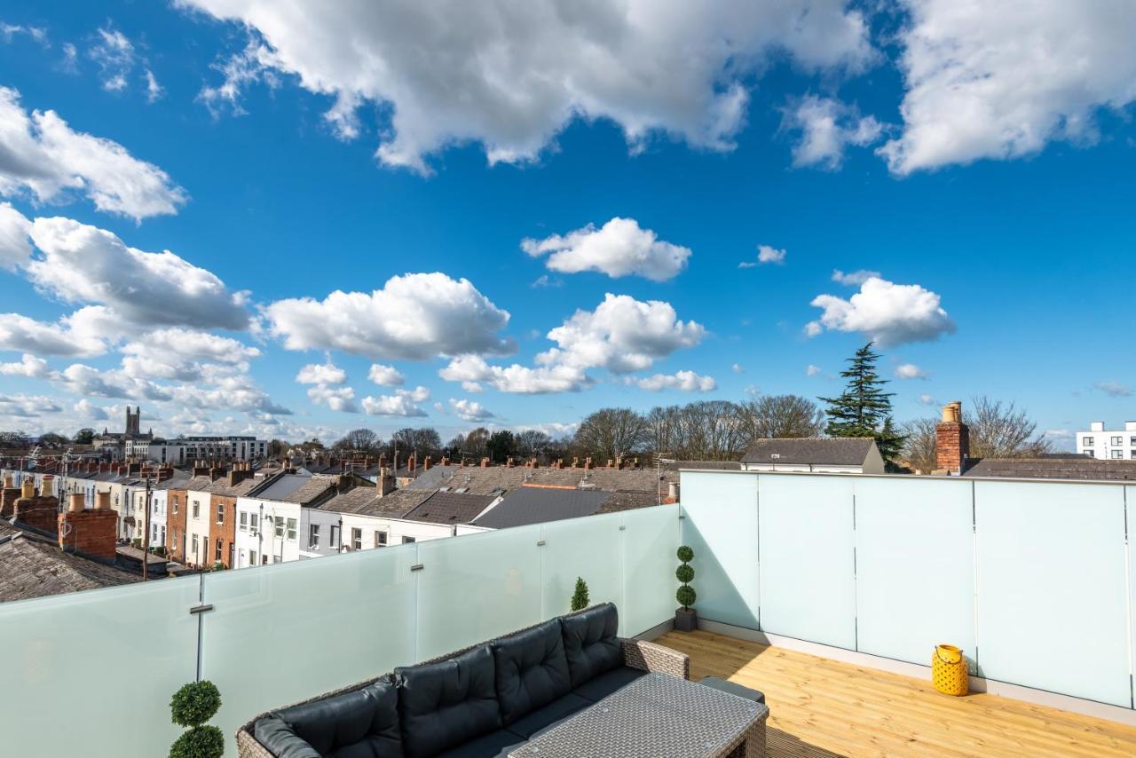 The Burton Penthouse By Fortuna Property Cheltenham Exterior foto